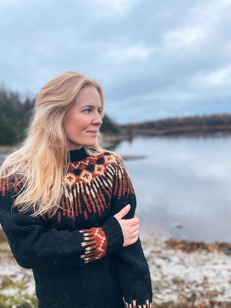 Hopi POLAR svart og kobberrød