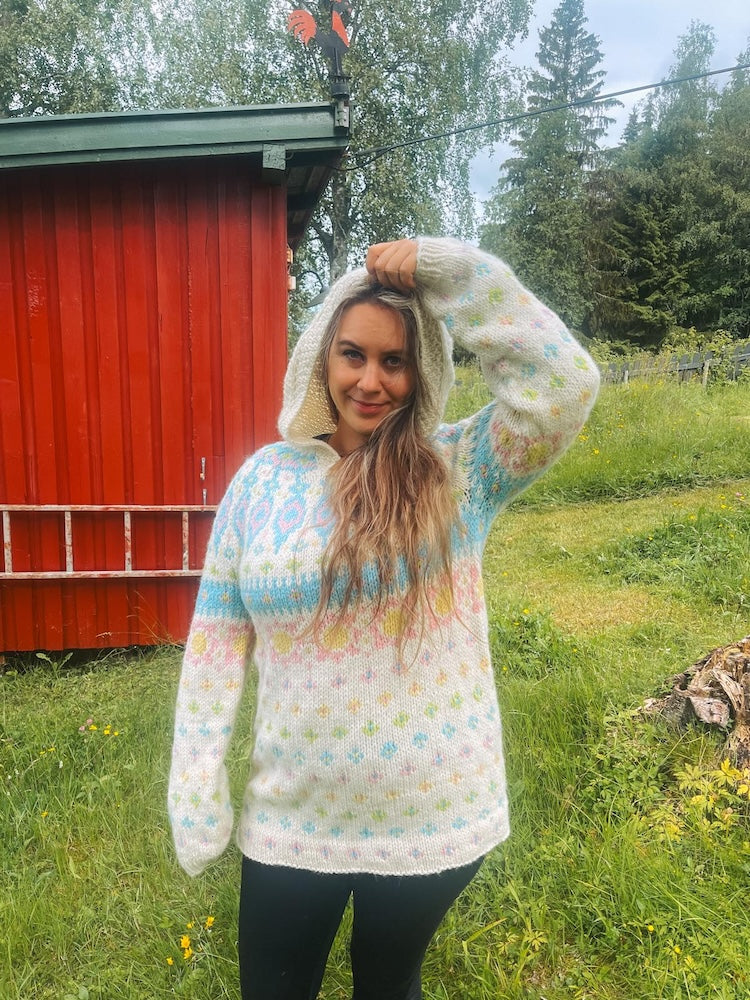 Katmandu polar halvbleket hvit og sukkerspinn