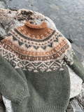 Okapi sweater cypress green and Beige tweed