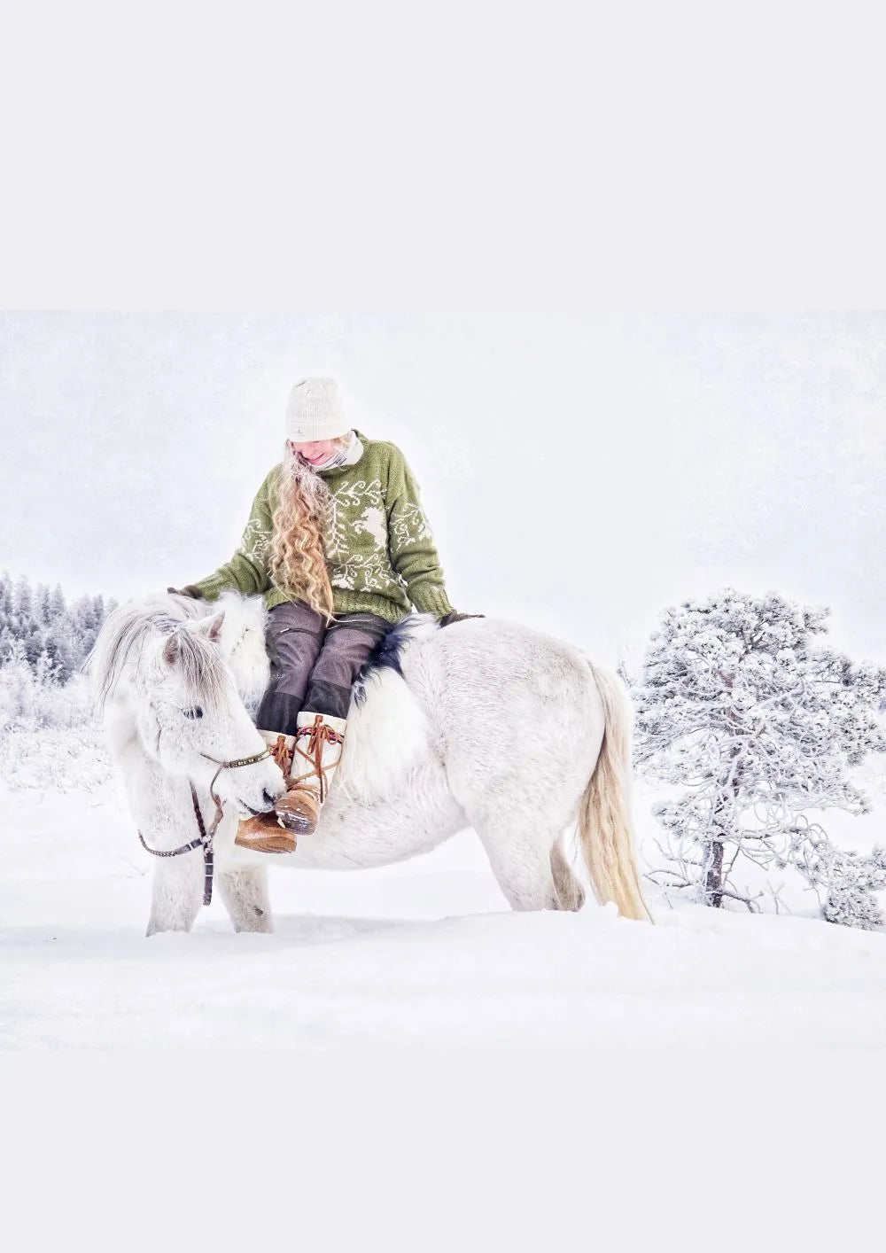 LinkaWear Shadowfax Islay grønn 1 fra Villmarksgensere av Linka Neumann