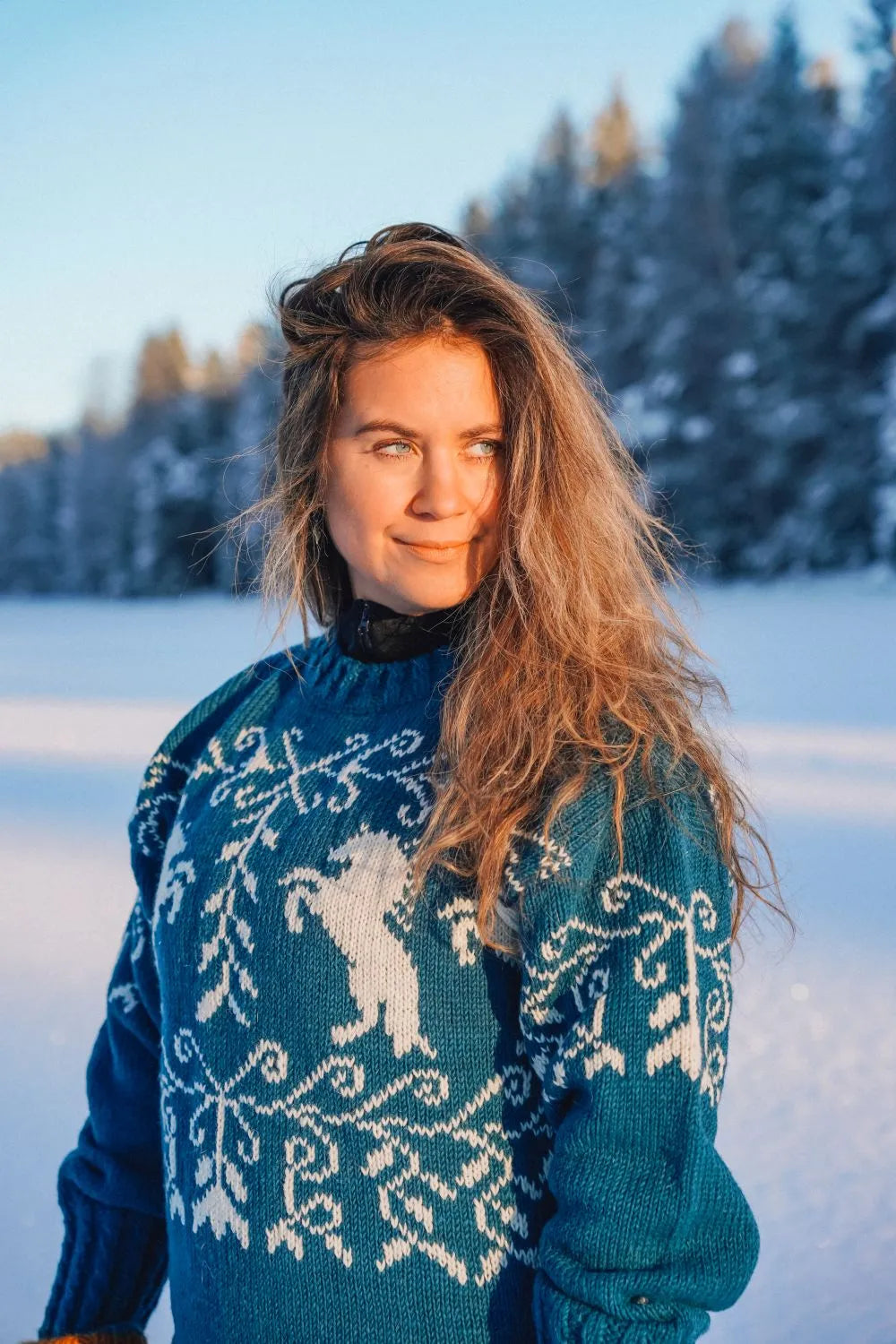 LinkaWear Shadowfax Skye blå 2 fra Villmarksgensere av Linka Neumann
