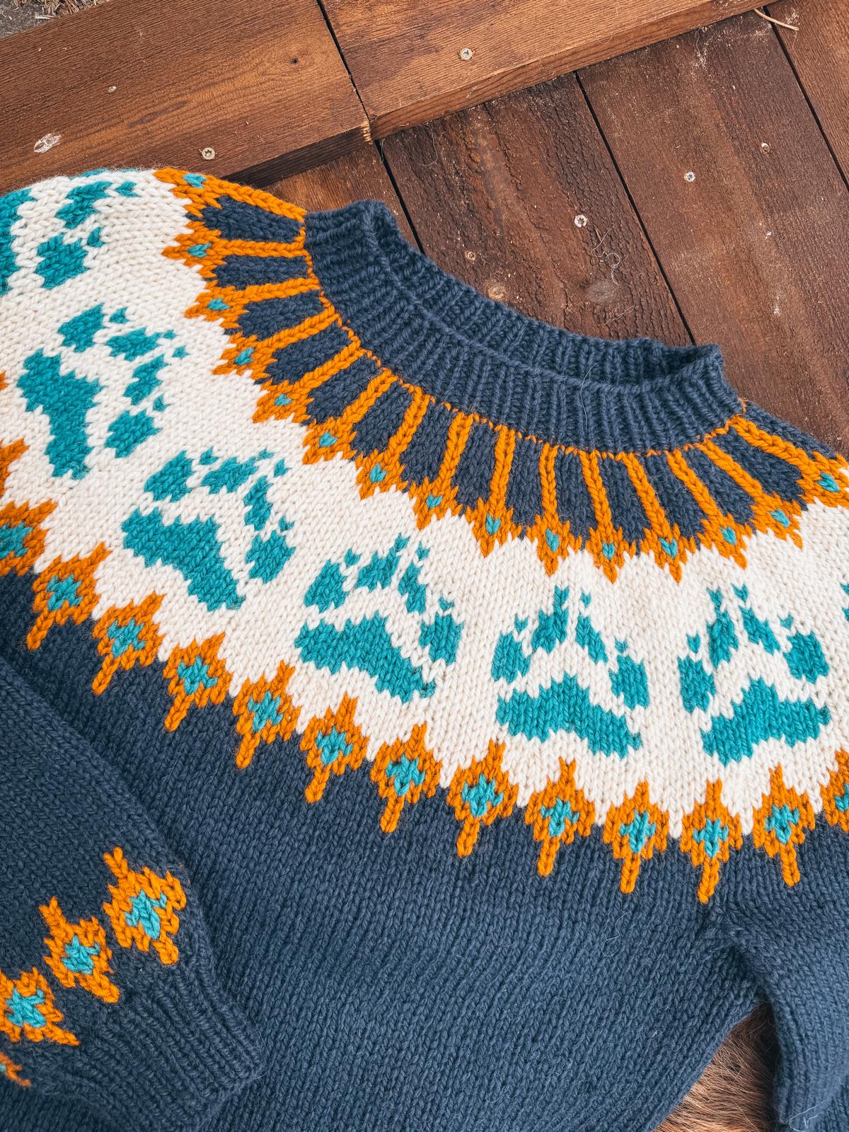 The Wilderness Sweater Dark Blue-Gray
