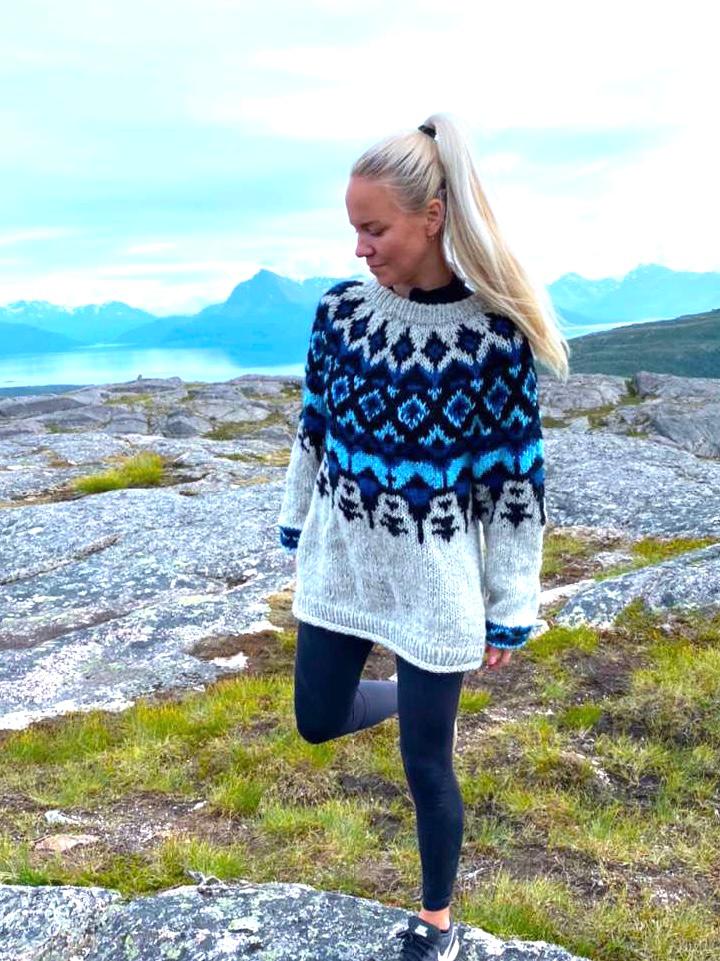 Matoaka POLAR lysegrå og blå - Linka Neumann - Villmarksgenser