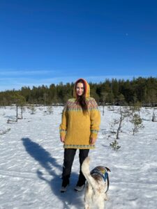 Tusseladd polarhette gul (norsk ull)