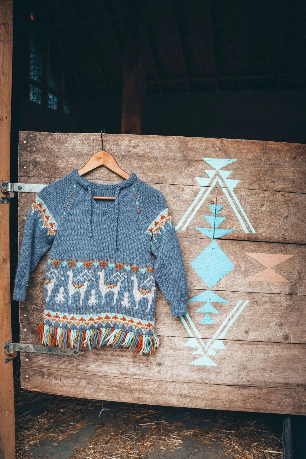 Eventyrlama barn jeansblå fra Villmarksgenser av Linka Neumann