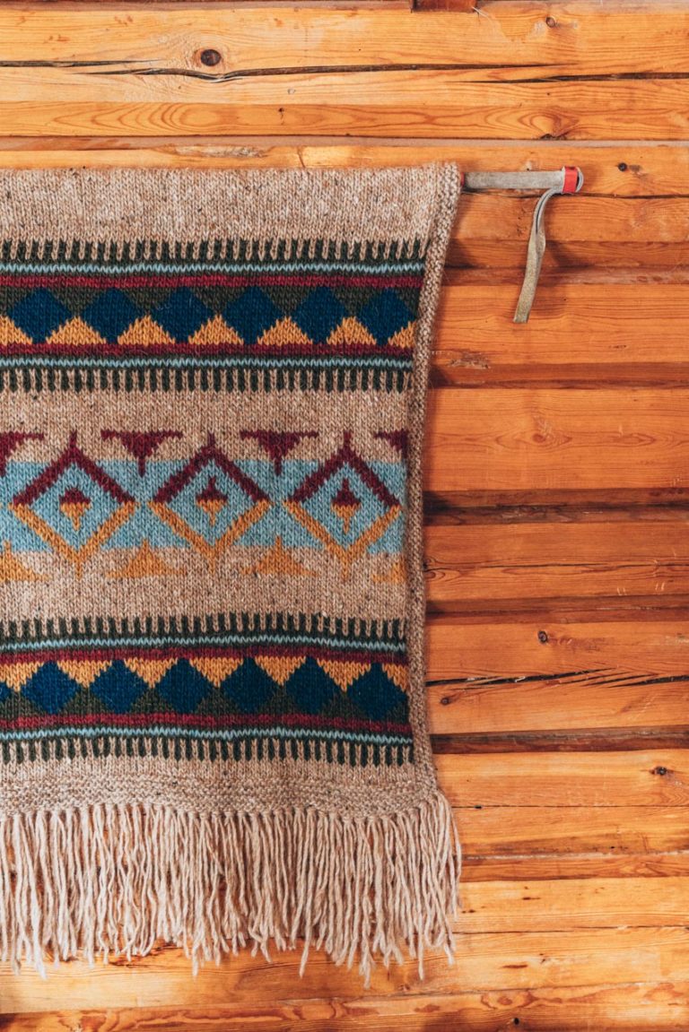 Nenana Wandteppich aus beigem Tweed