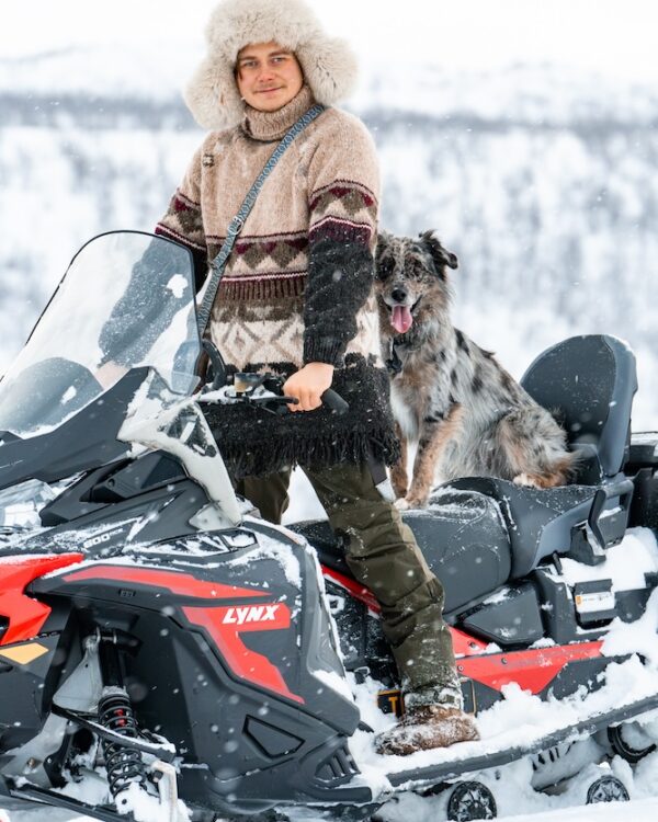 Nenana Pullover schwarz meliert