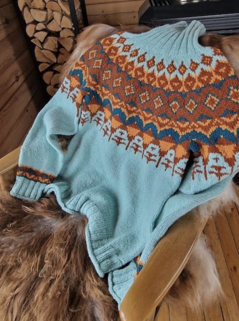 Matoaka circular yoke mint green