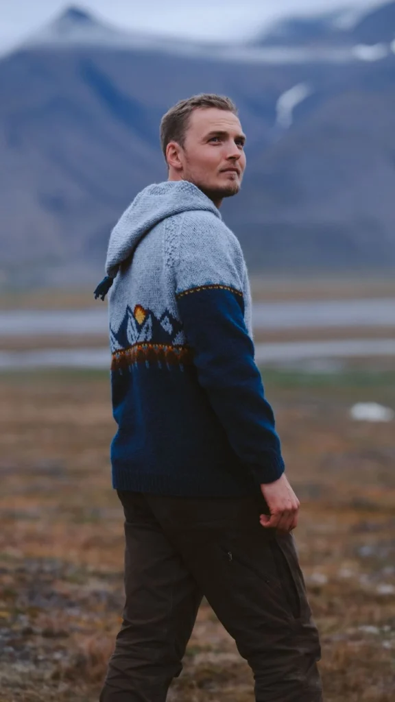 Harilagenser minimalistisk lys blå melert fra Villmarksgensere av Linka Neumann