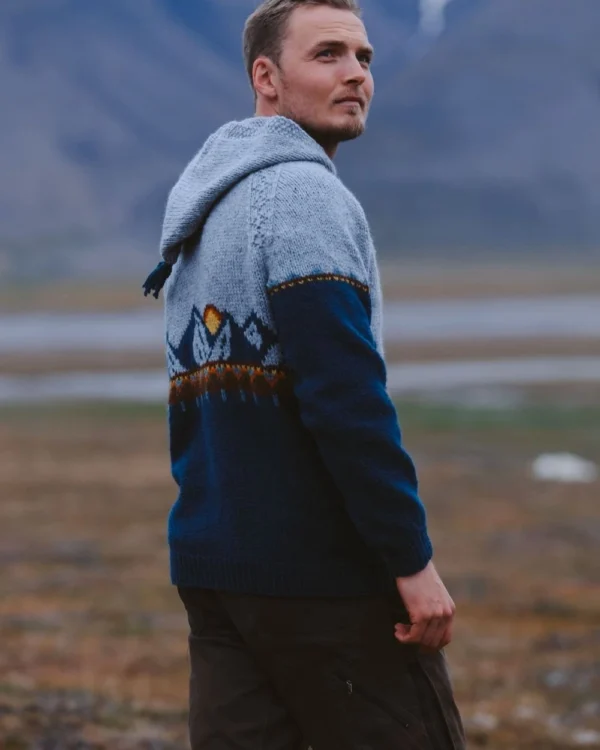 Harilagenser minimalistisk lys blå melert fra Villmarksgensere av Linka Neumann