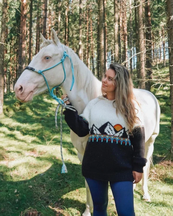 Harilagenser minimalistisk sauesvart fra Villmarksgensere av Linka Neumann