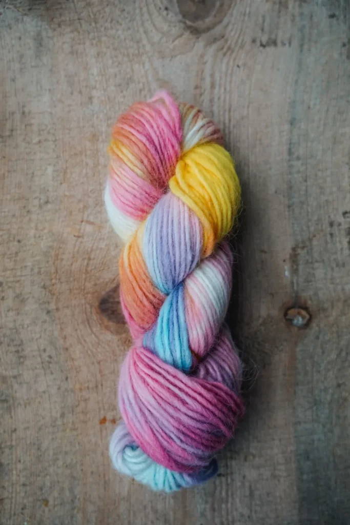 Håndfarget alafosslopi pastellfin