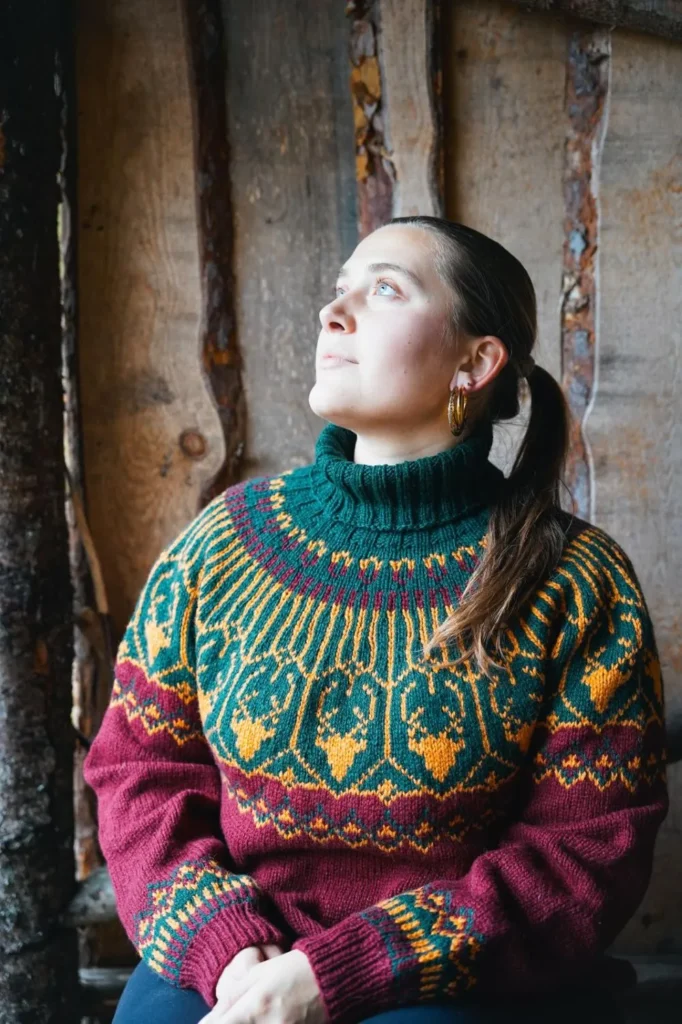 Nordkalotten mid-season burgunder og rustoransje fra Villmarksgensere av Linka Neumann