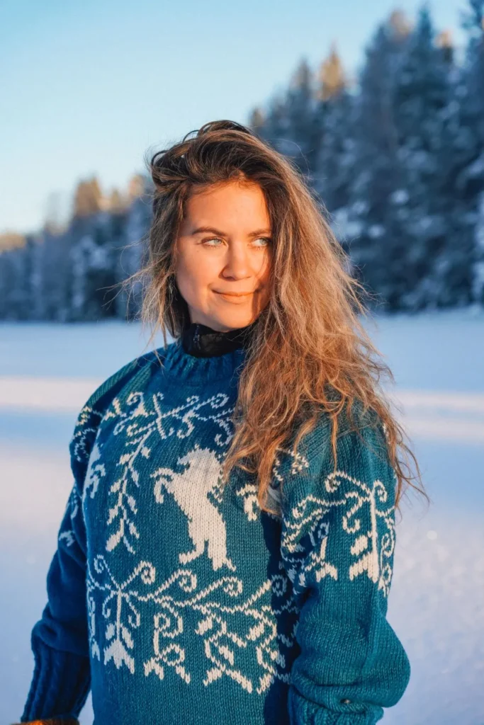 LinkaWear Shadowfax Skye blå 2 fra Villmarksgensere av Linka Neumann