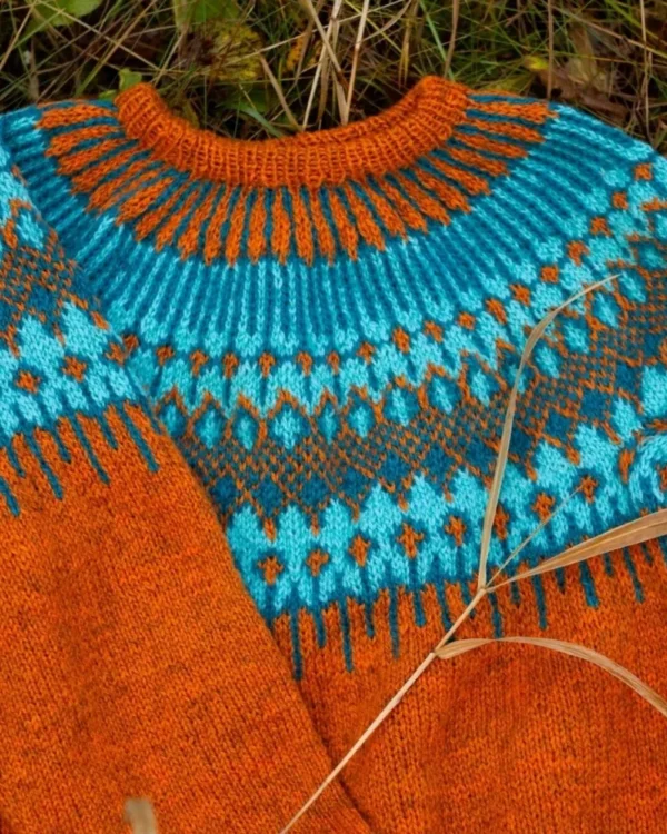 Føyka mid-season oransje fra Villmarksgensere av Linka Neumann