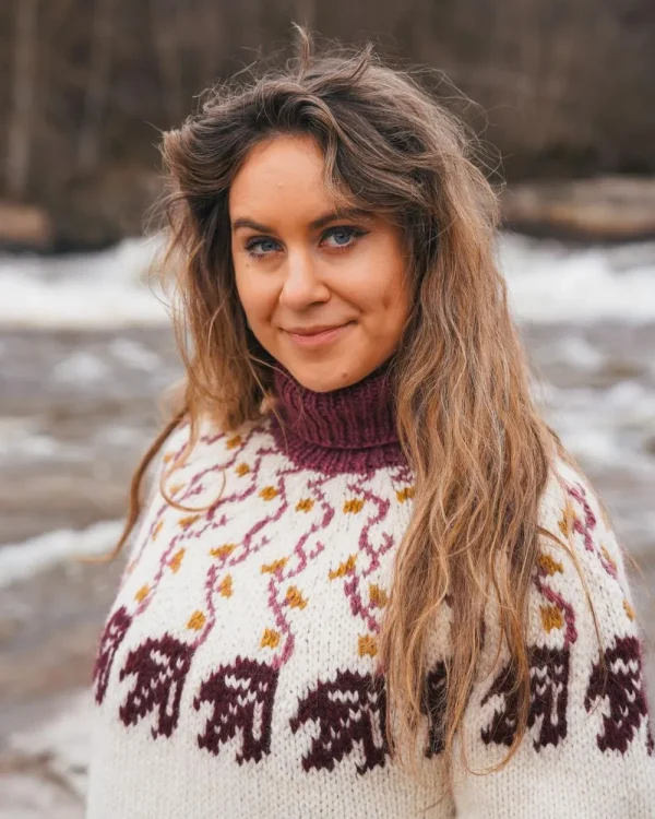 Alva hvit fra Vårkolleksjonen 2026 Villmarksgensere av Linka Neumann