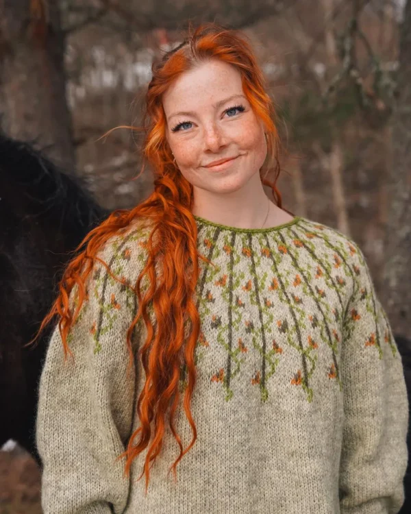 Hermine lindegrønn fra Vårkolleksjonen 2026 Villmarksgensere av Linka Neumann