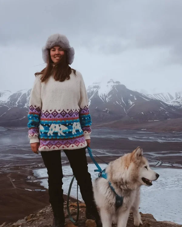 Kvitebjørn polar rosa og hvit fra villmarksgensere av Linka Neumann